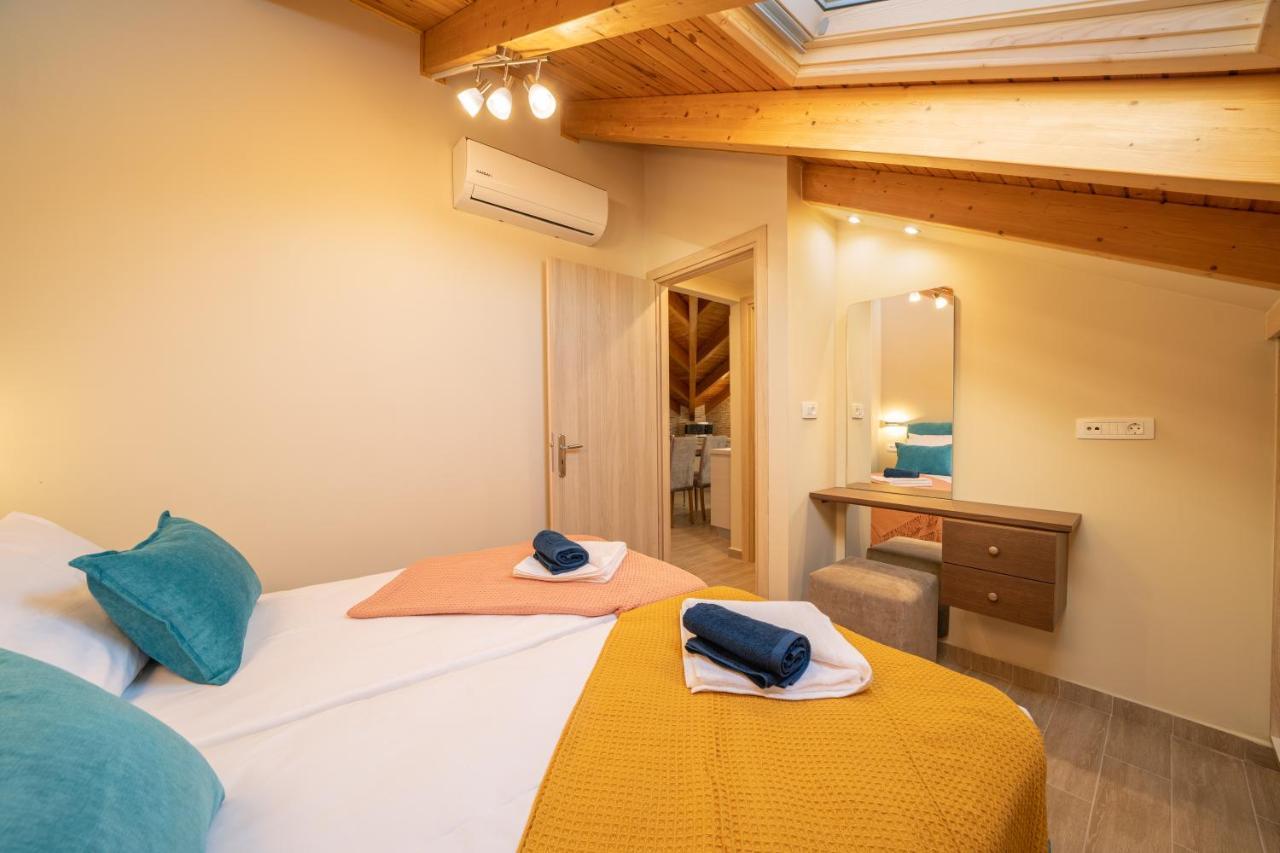 Mimoza'S Apartment Peratata ภายนอก รูปภาพ