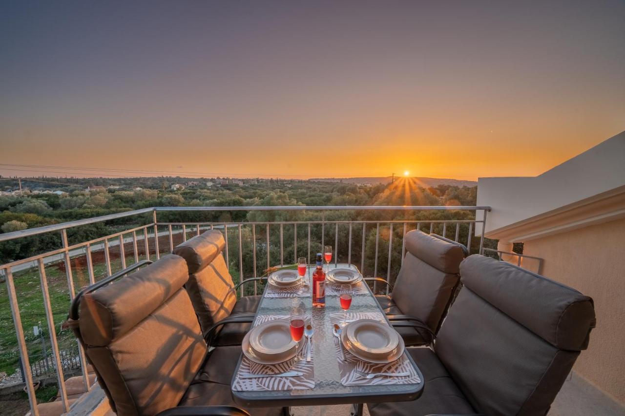 Mimoza'S Apartment Peratata ภายนอก รูปภาพ